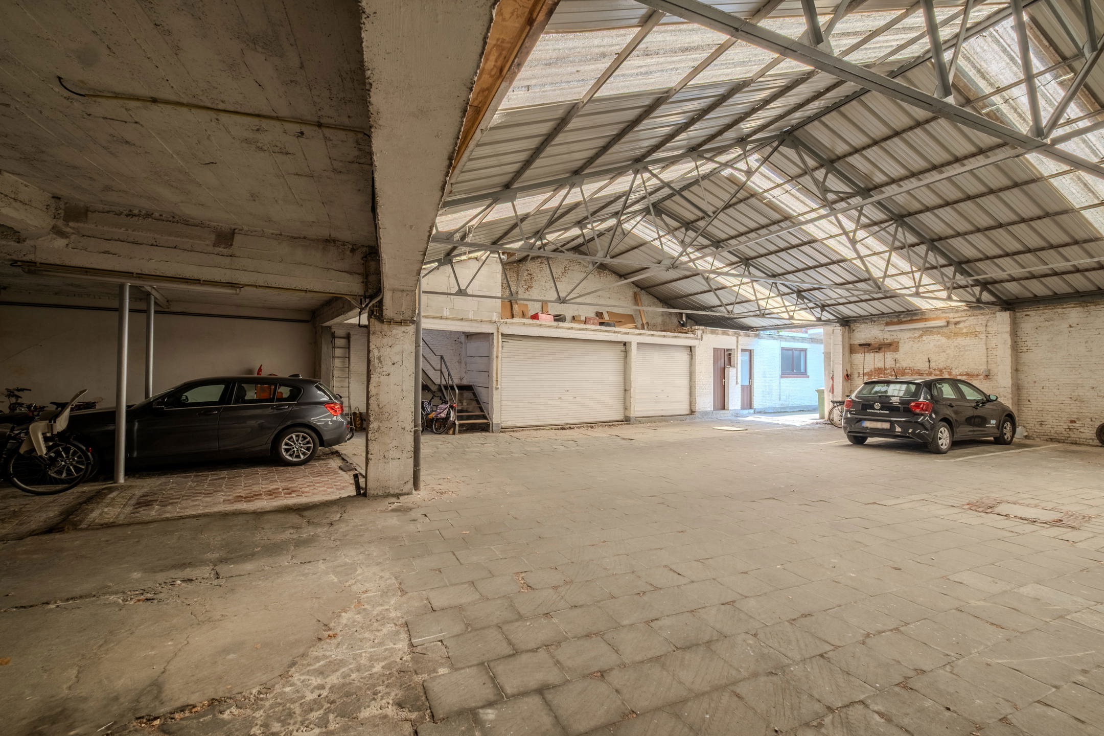 Woning met magazijn en studio op toplocatie te Merksem foto 25