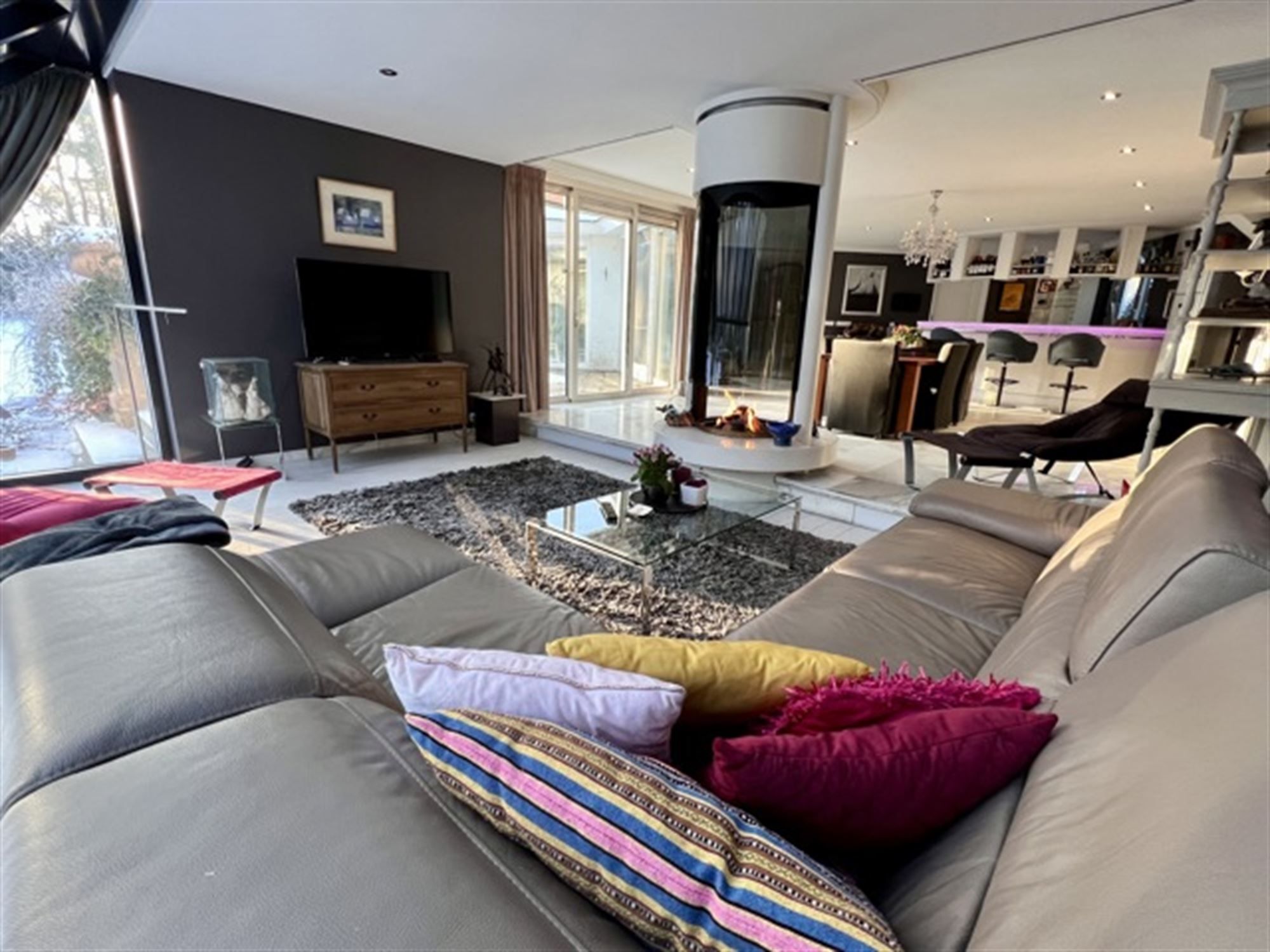 Statig landgoed met binnenzwembad op toplocatie foto 32