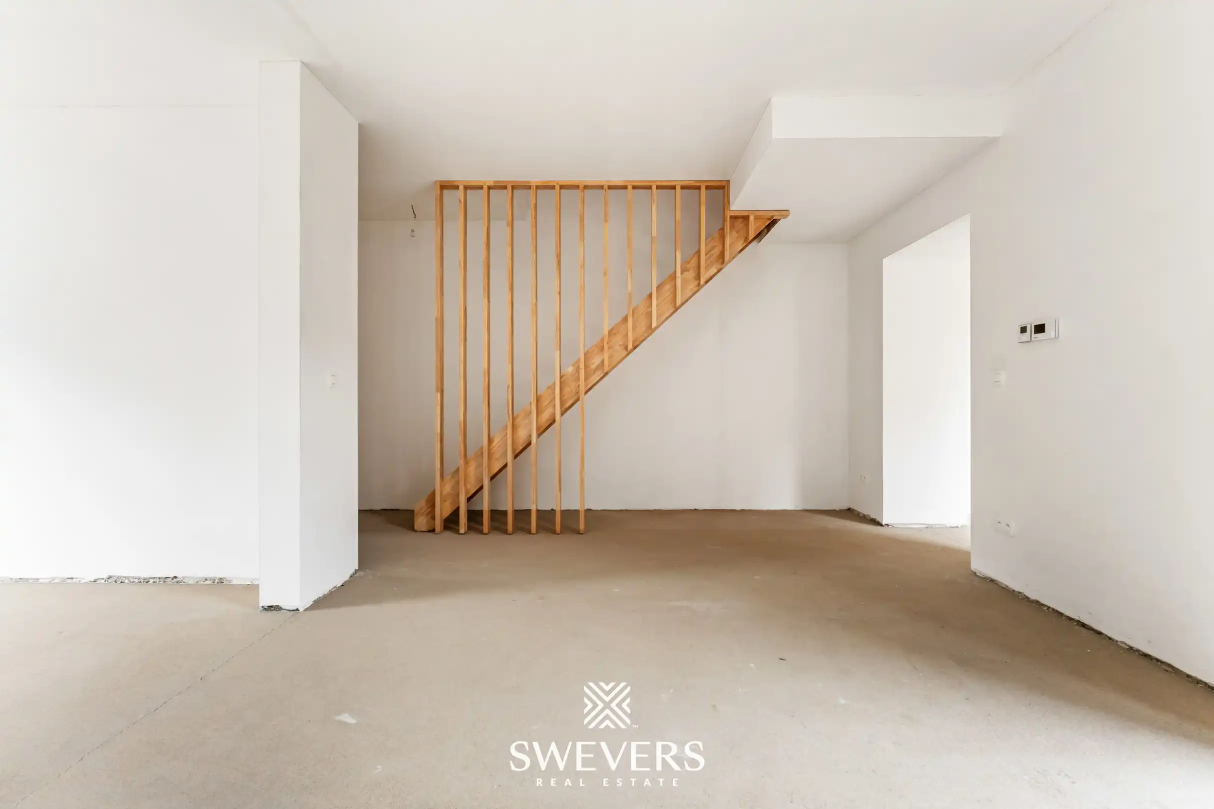 Ruime casco-pluswoning van 253 m² met 4 slaapkamers, garage en veel potentieel in Riemst foto 6