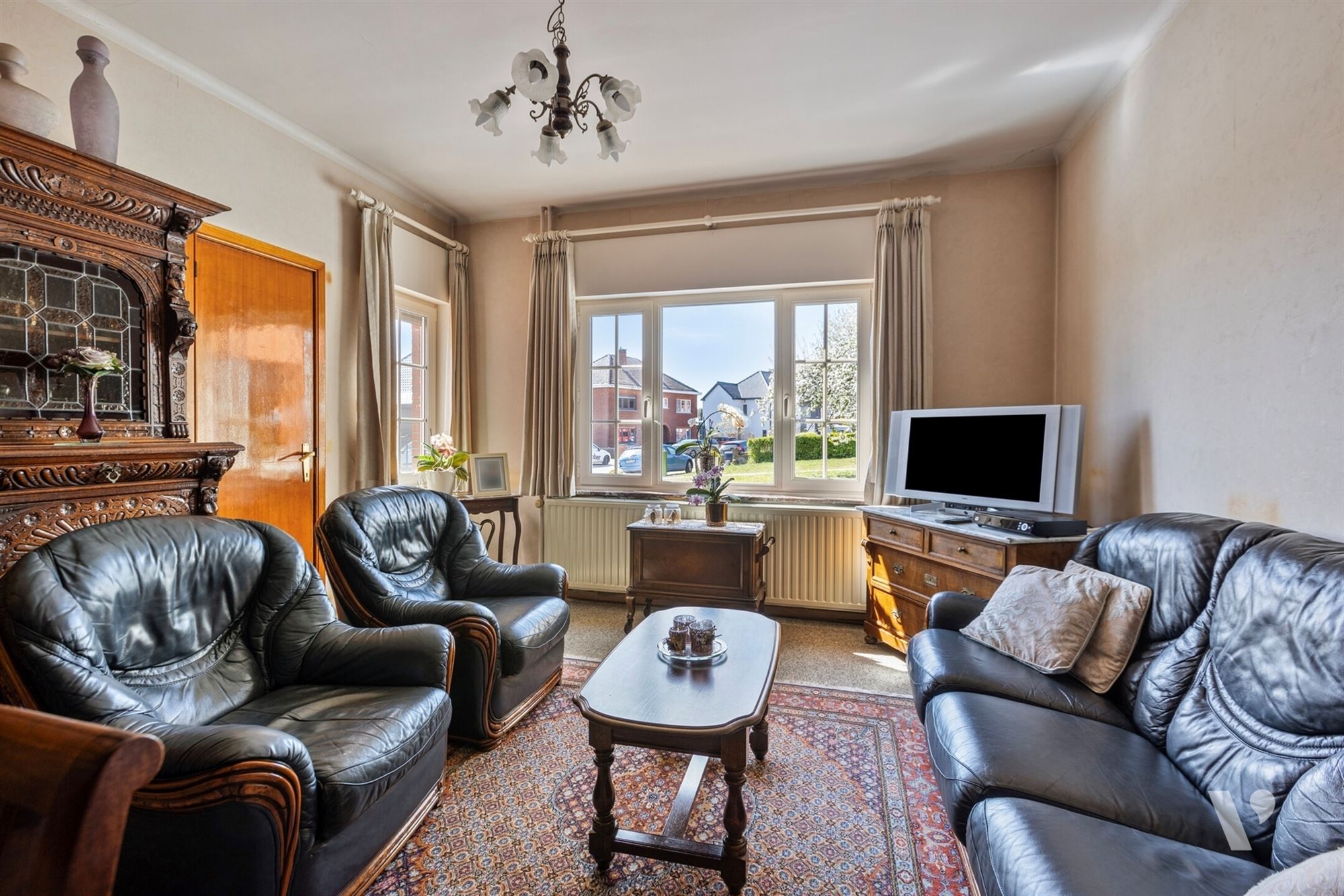 Karaktervolle woning met mooie tuin foto 10