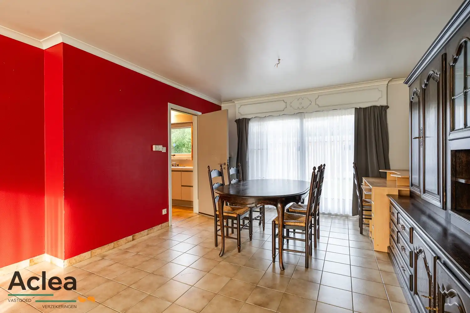 Ruime gezinswoning op een mooi perceel in de Witte Wijk foto 10