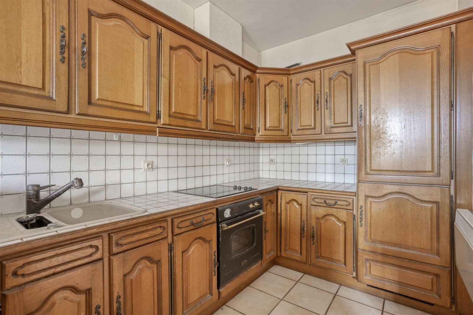 Super gelegen gelijkvloers appartement met voortuintje en garage foto 8