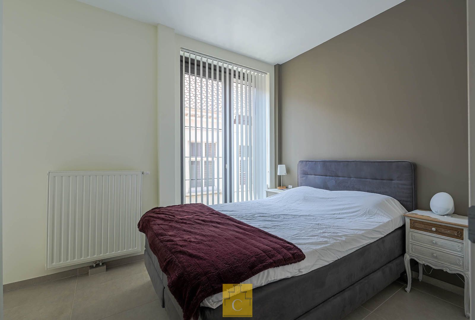 recente hippe flat op een historische site met mooie binnentuin in de schaduw van de Sint-Gilliskerk foto 17