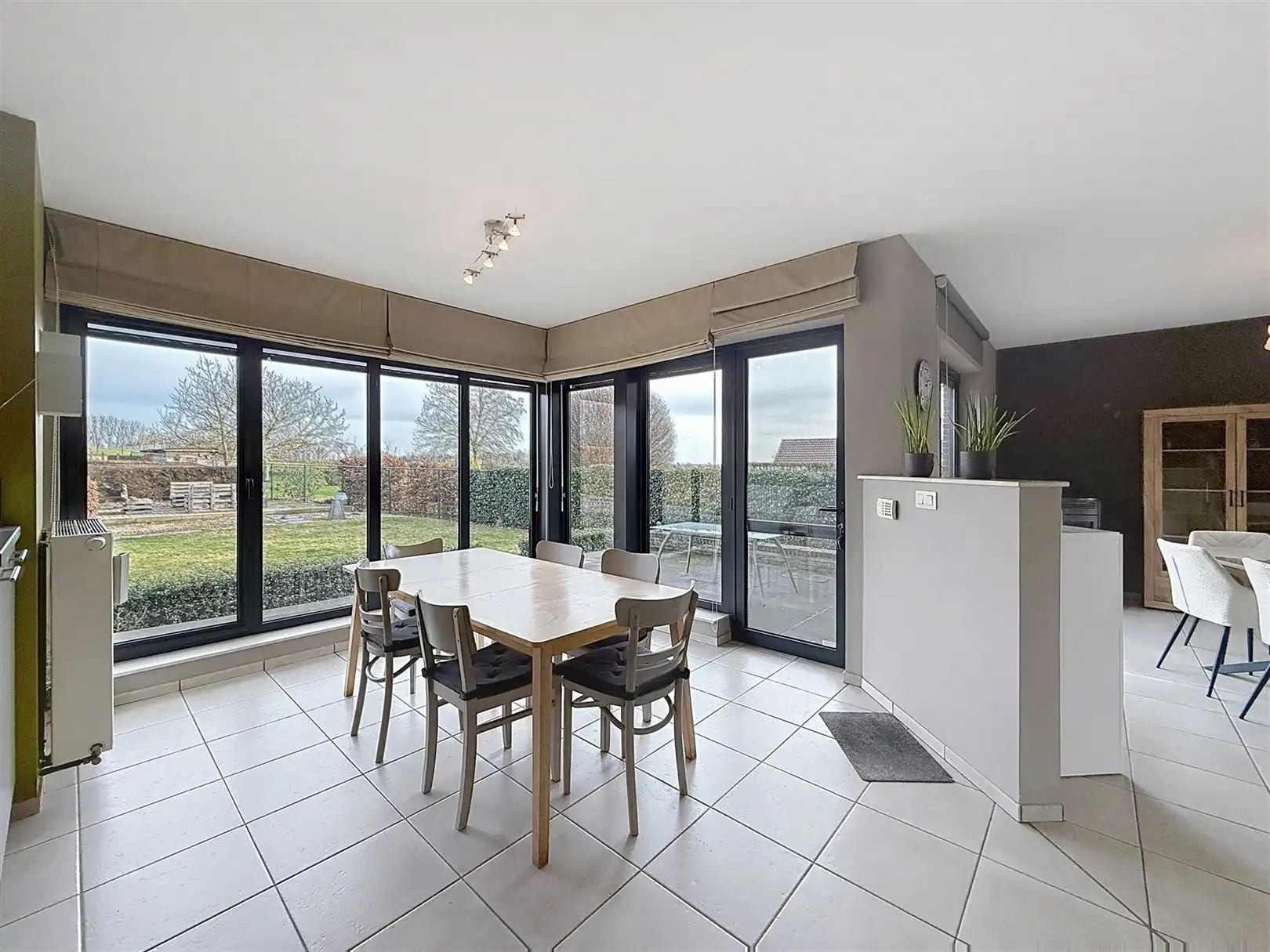 Ruime open bebouwing, 3 slpks, garage, tuin, 16a 05ca foto 50