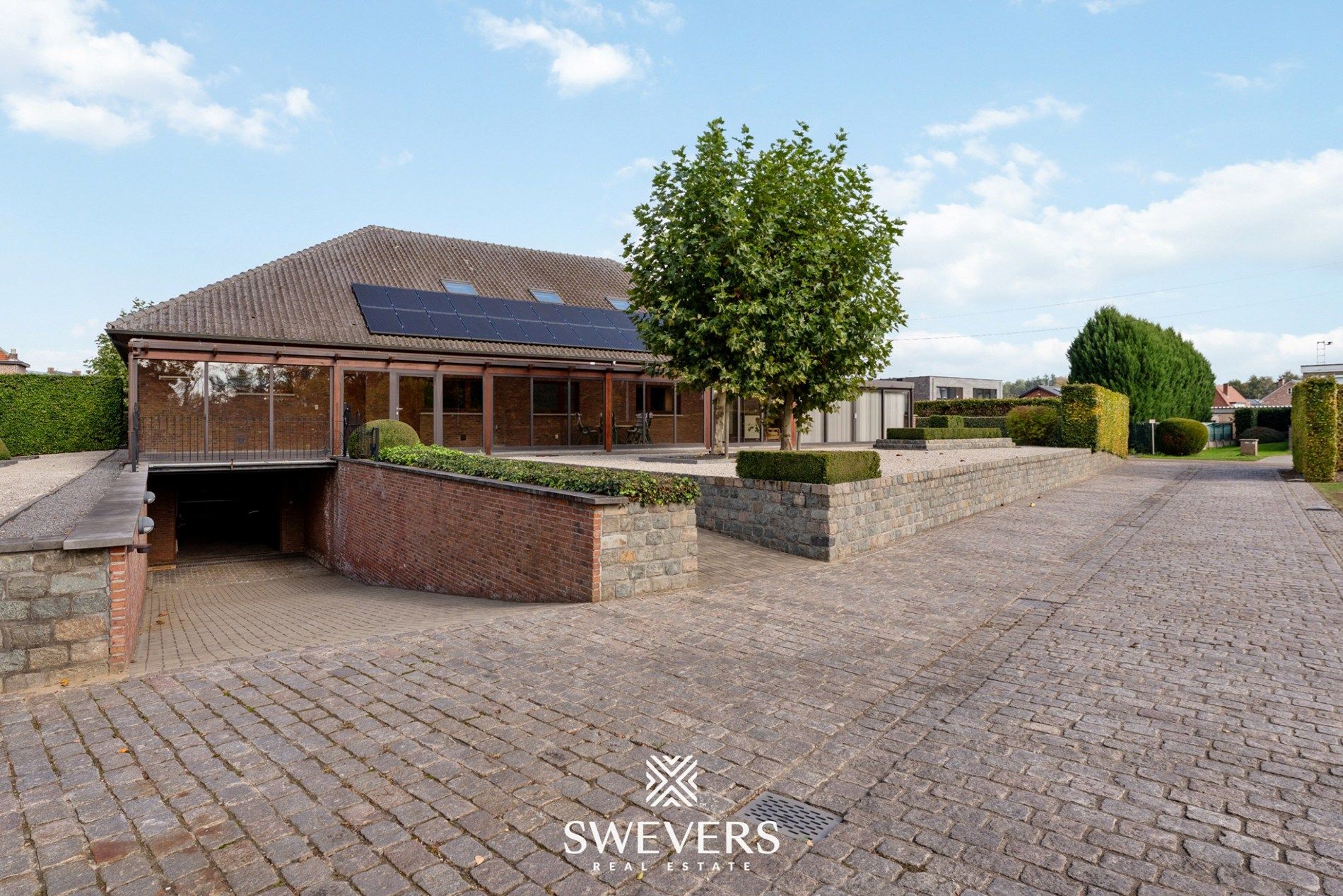 Villa met 395m² woonruimte op 48a zuidgericht perceel foto 31