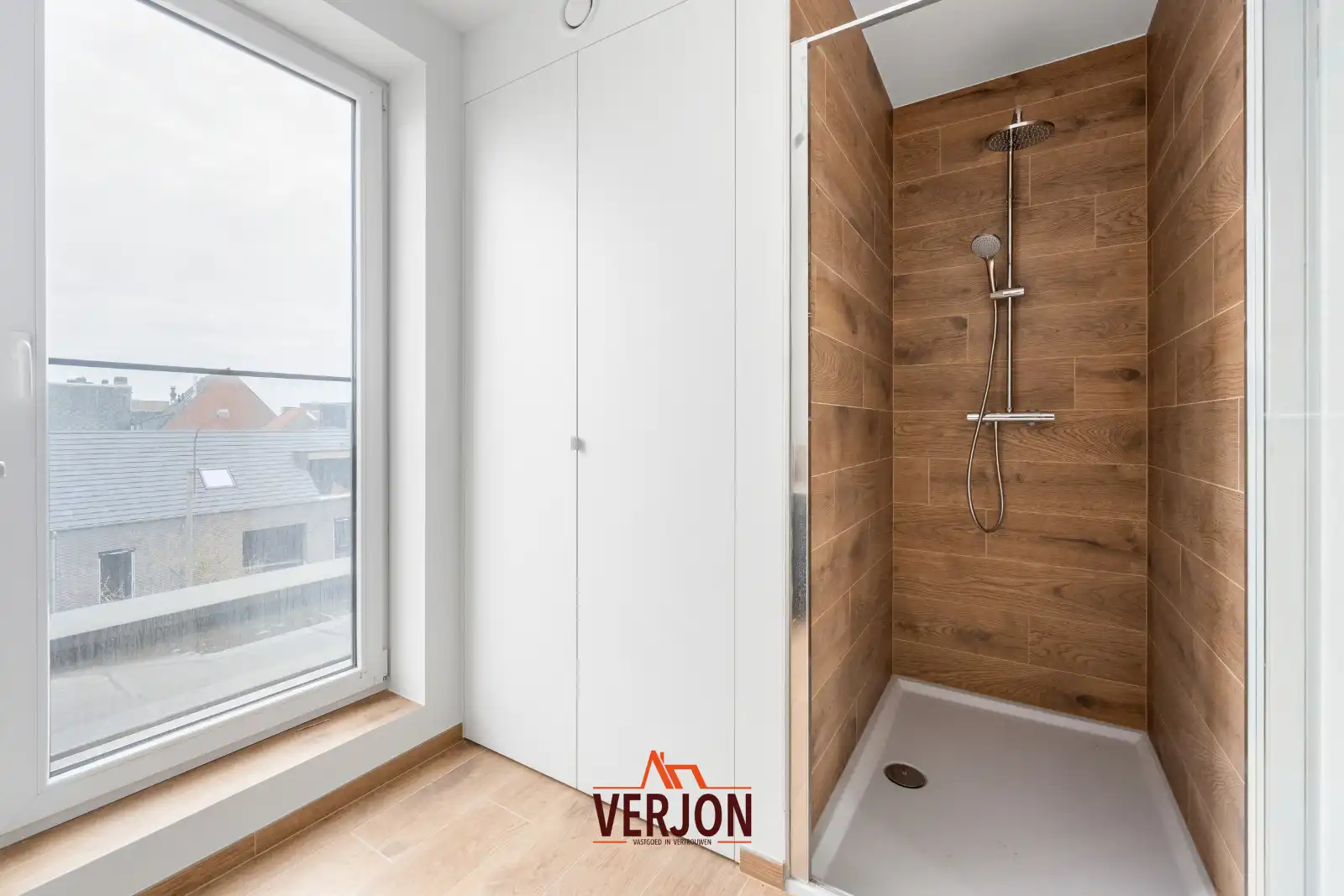 Ruim en lichtrijk penthouse met 2 terrassen nabij centrum Roeselare foto 5