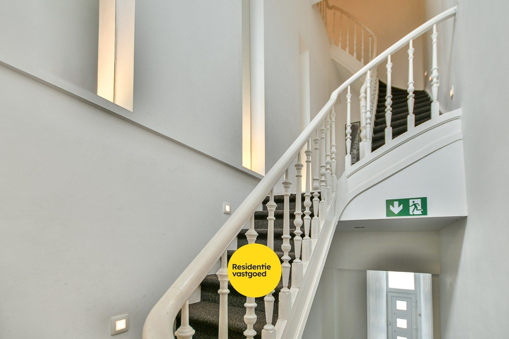 Comfortabel triplexappartement met 3 slaapkamers en terras in hartje Blankenberge foto 12