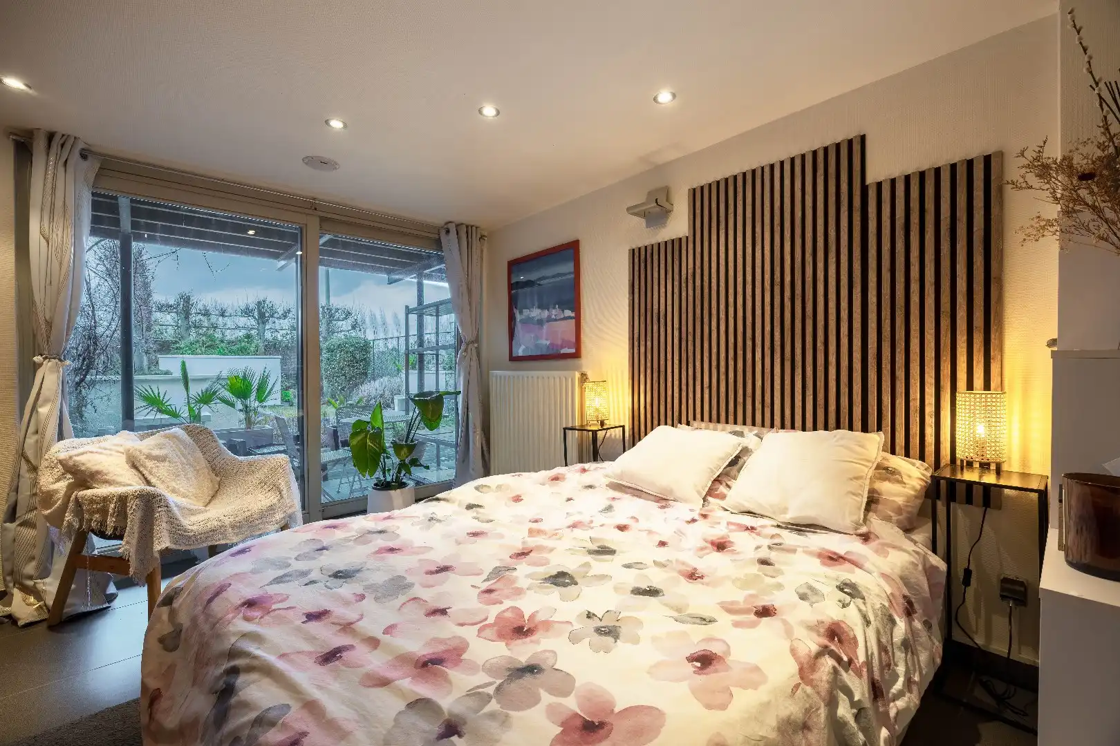 Prachtige woning met dubbele garage en tuin  foto 20