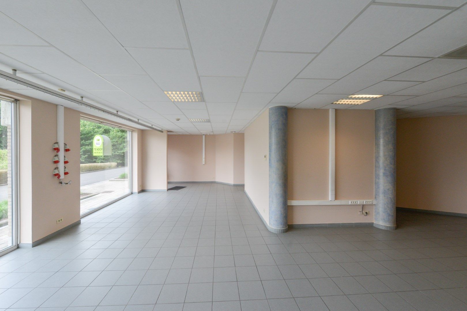 Handelspand van 100m2 incl garage op zichtlocatie! foto 6