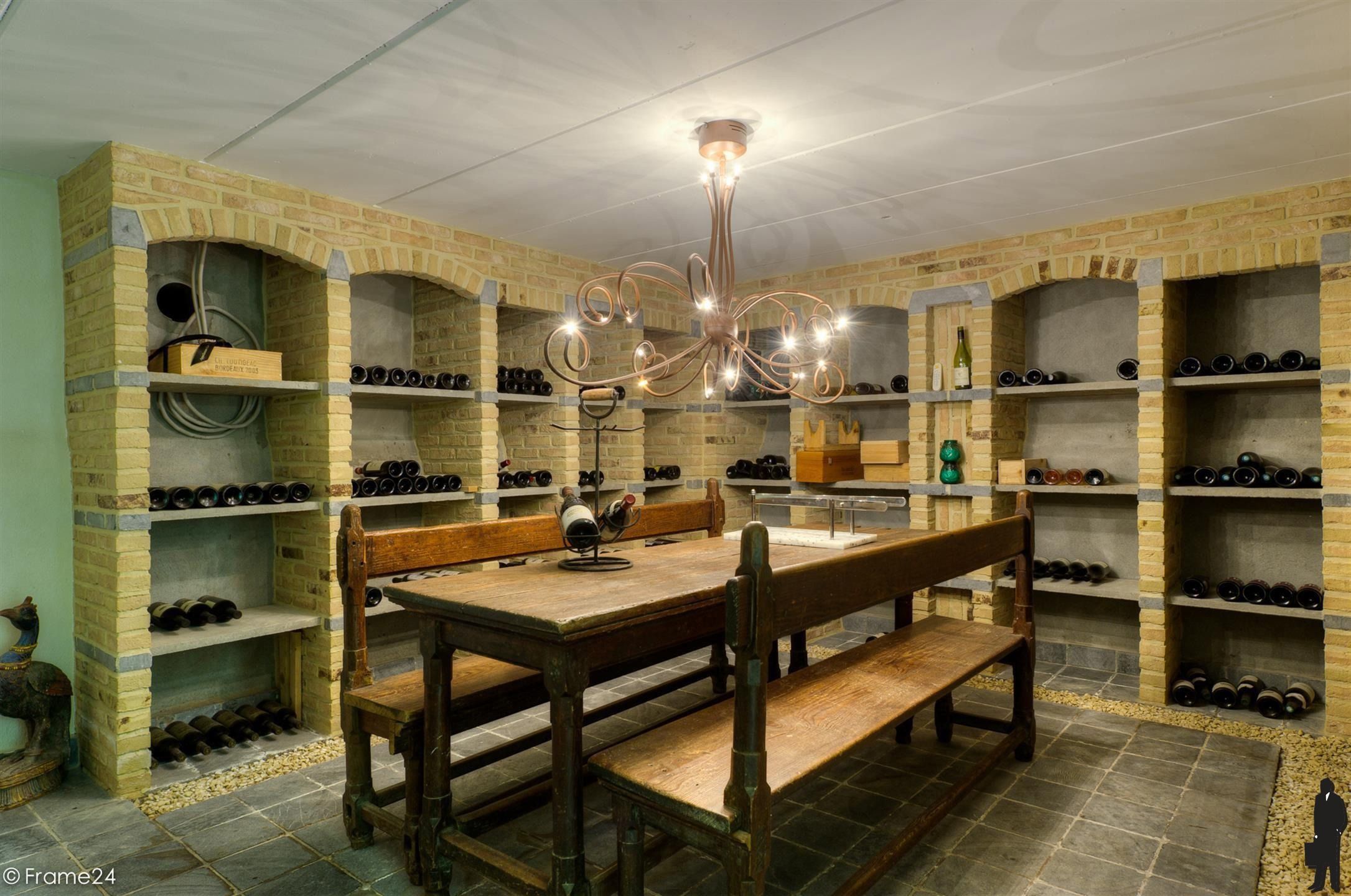 Markante villa op ca. 1 Ha. grens Brasschaat/Kapellen! foto 15