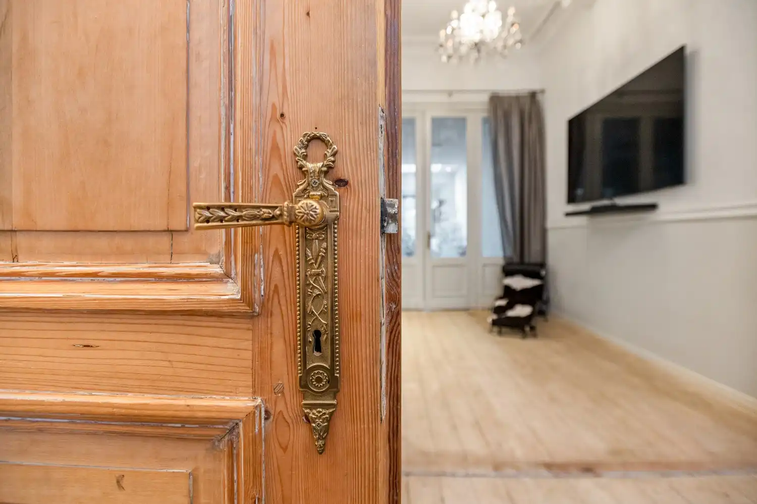 Prachtig herenhuis met 4 slaapkamers en tuin in Wijnegem! foto 21