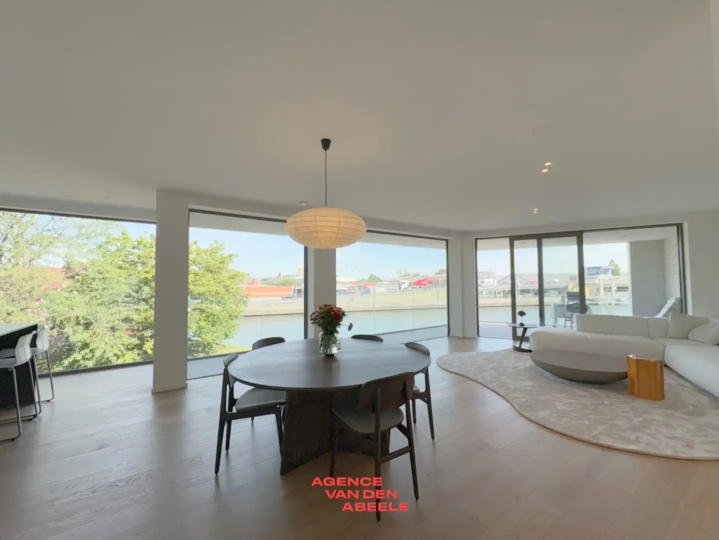 Lichtrijk nieuwbouwappartement met 2 slaapkamers en terras foto 5