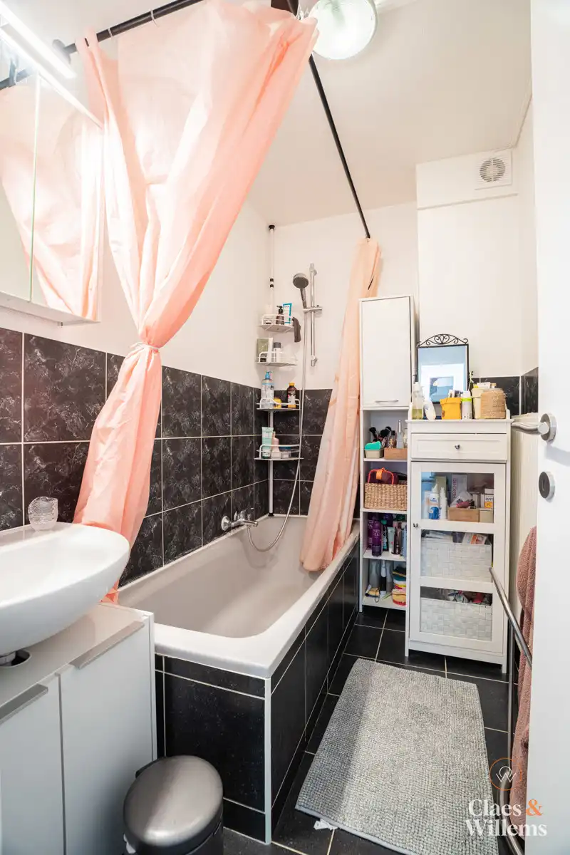 Lichtrijk appartement van 77 m² nabij Bourgoyen-Ossemeersen foto 7