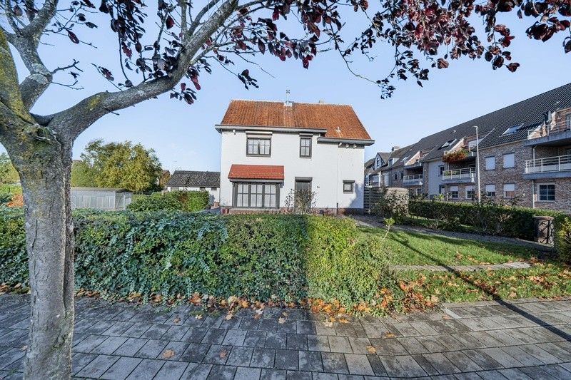 Hoofdfoto van de publicatie: Karaktervolle renovatiewoning aan de rand van Paal-centrum