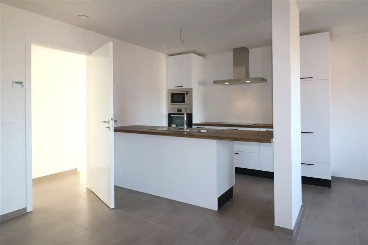 Nieuwbouw appartement met 3 slaapkamers foto 8
