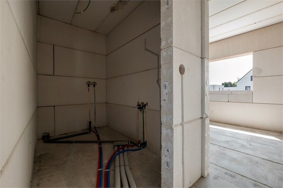 CASCO HALFOPEN BEBOUWING IN MODERNE STIJL MET CARPORT IN ALKEN foto 24