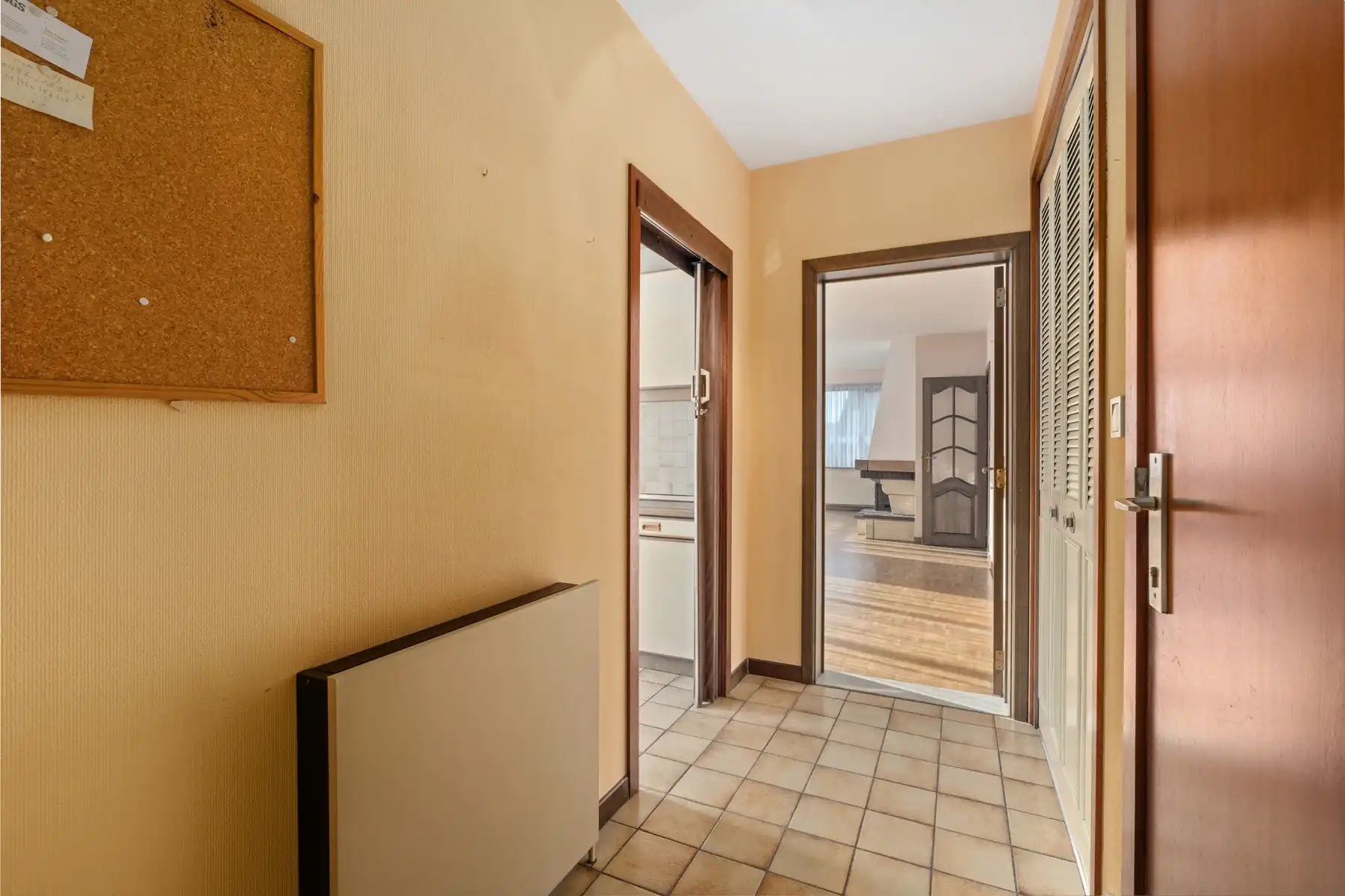 3 slaapkamer appartement + garage in kleinschalig gebouw foto 8