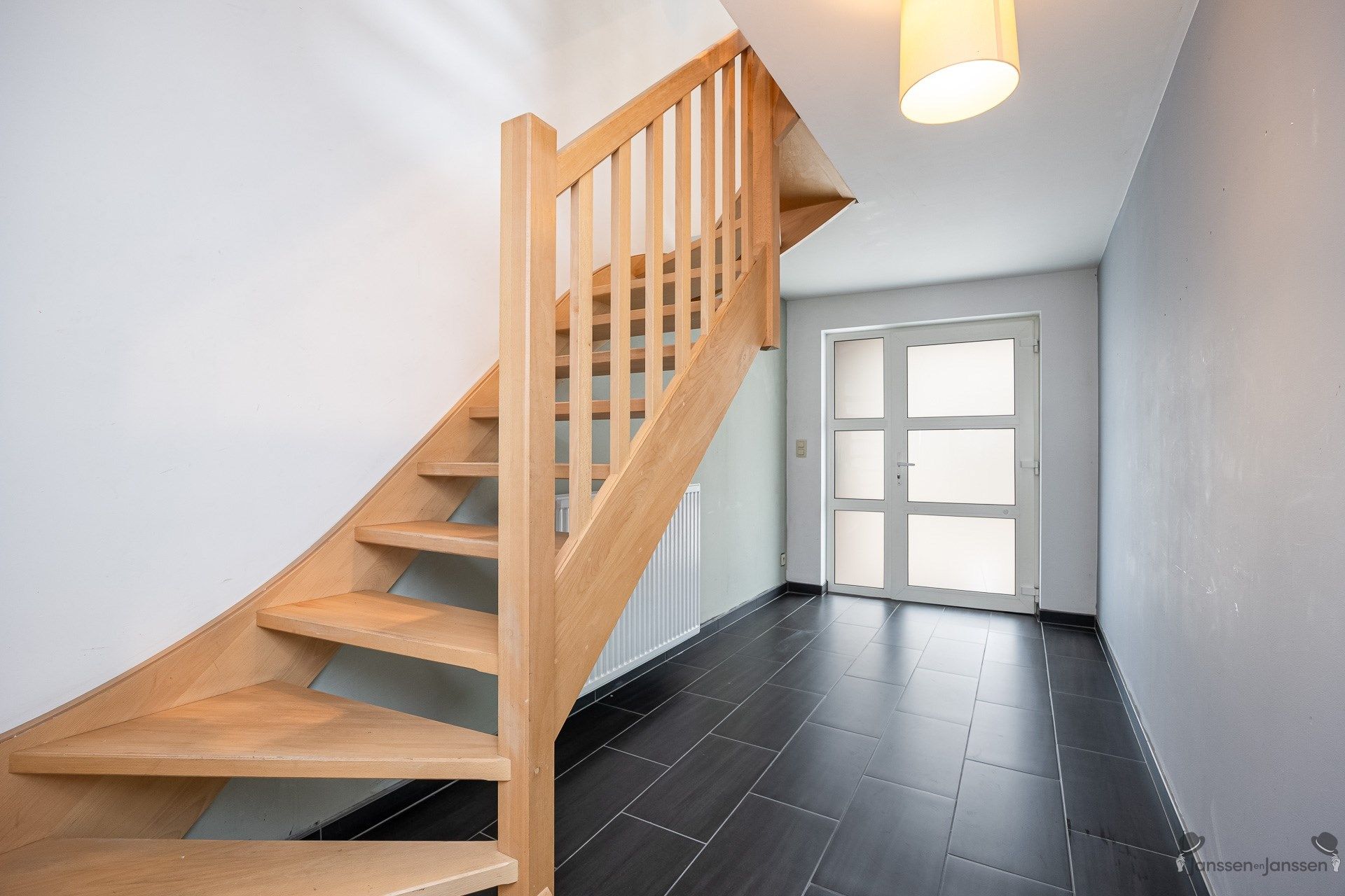 Energiezuinige woning met gezellige tuin foto 2