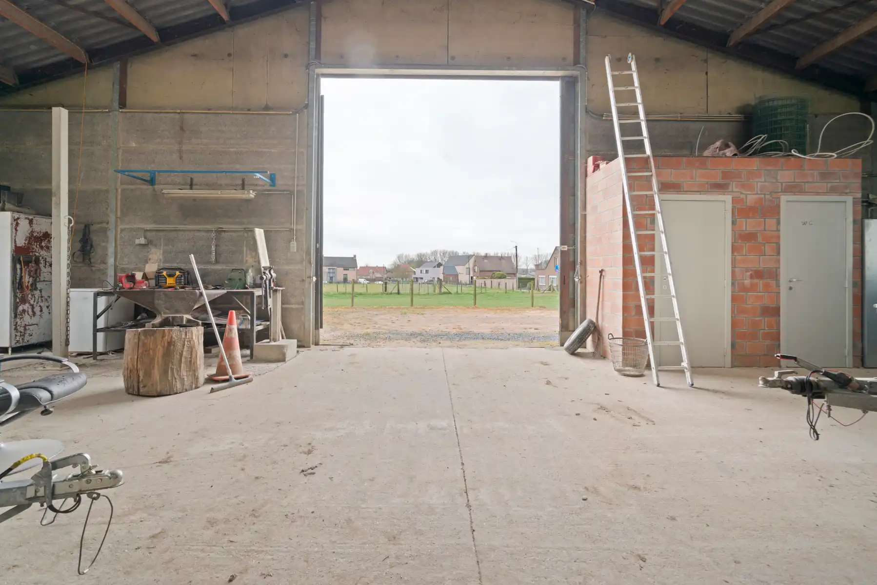 Ruime Loods (484m²) met Weide (3700m²) in Smetlede foto 3