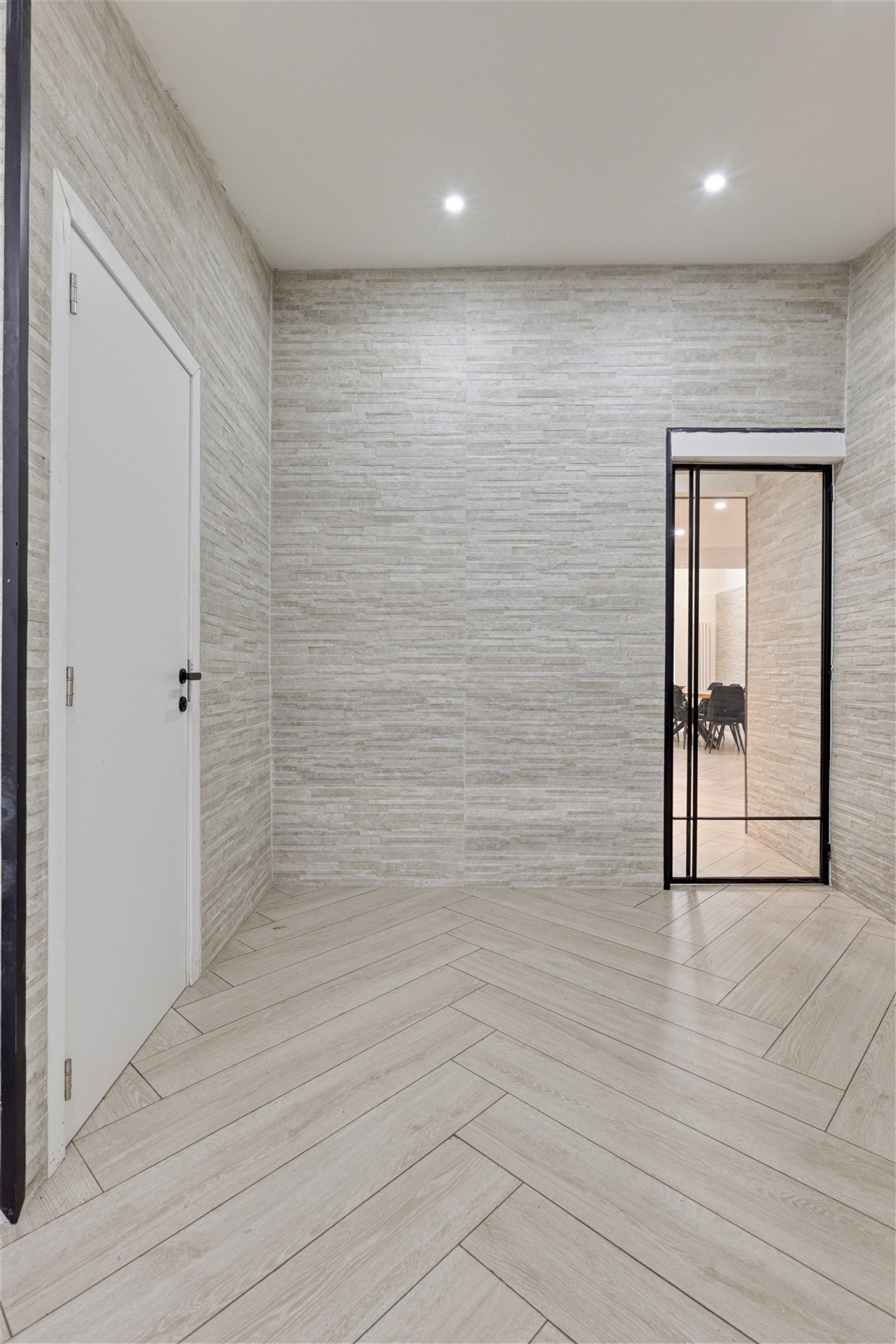 Gerenoveerd handelshuis met 4 tot 6 slaapkamers en zonnige tuin. foto 21