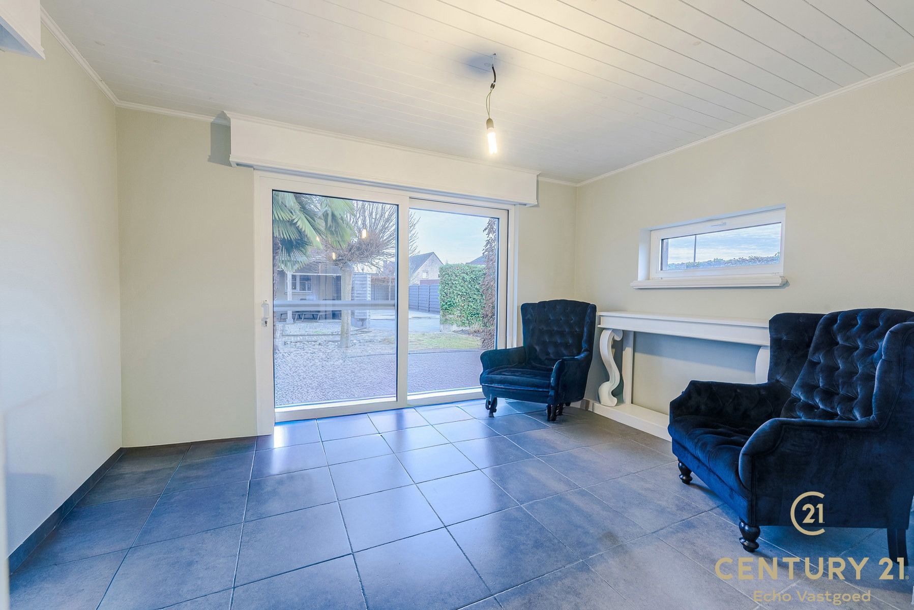 Stijlvolle vrijstaande woning met zwembad, poolhouse en tuin foto 9