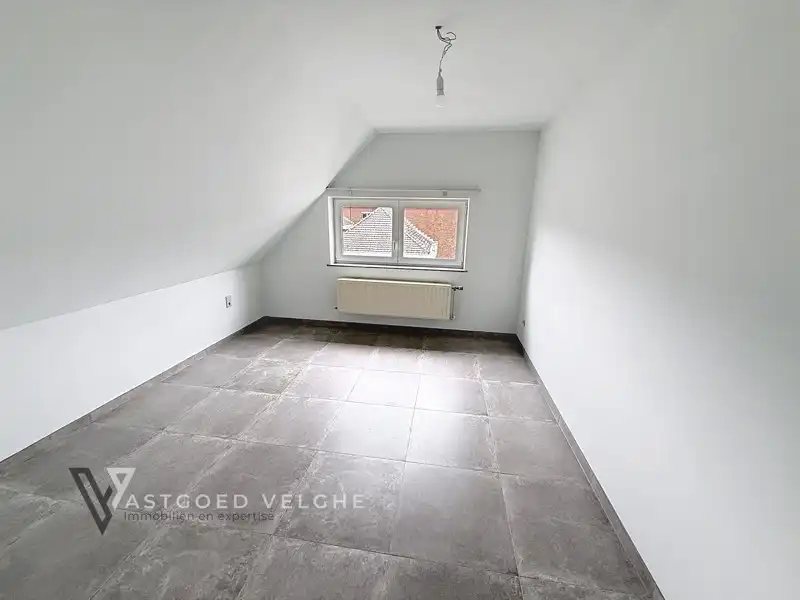 Centraal gelegen duplex appartement met 3 slaapkamers, 2 terrassen en private tuin ! foto 21