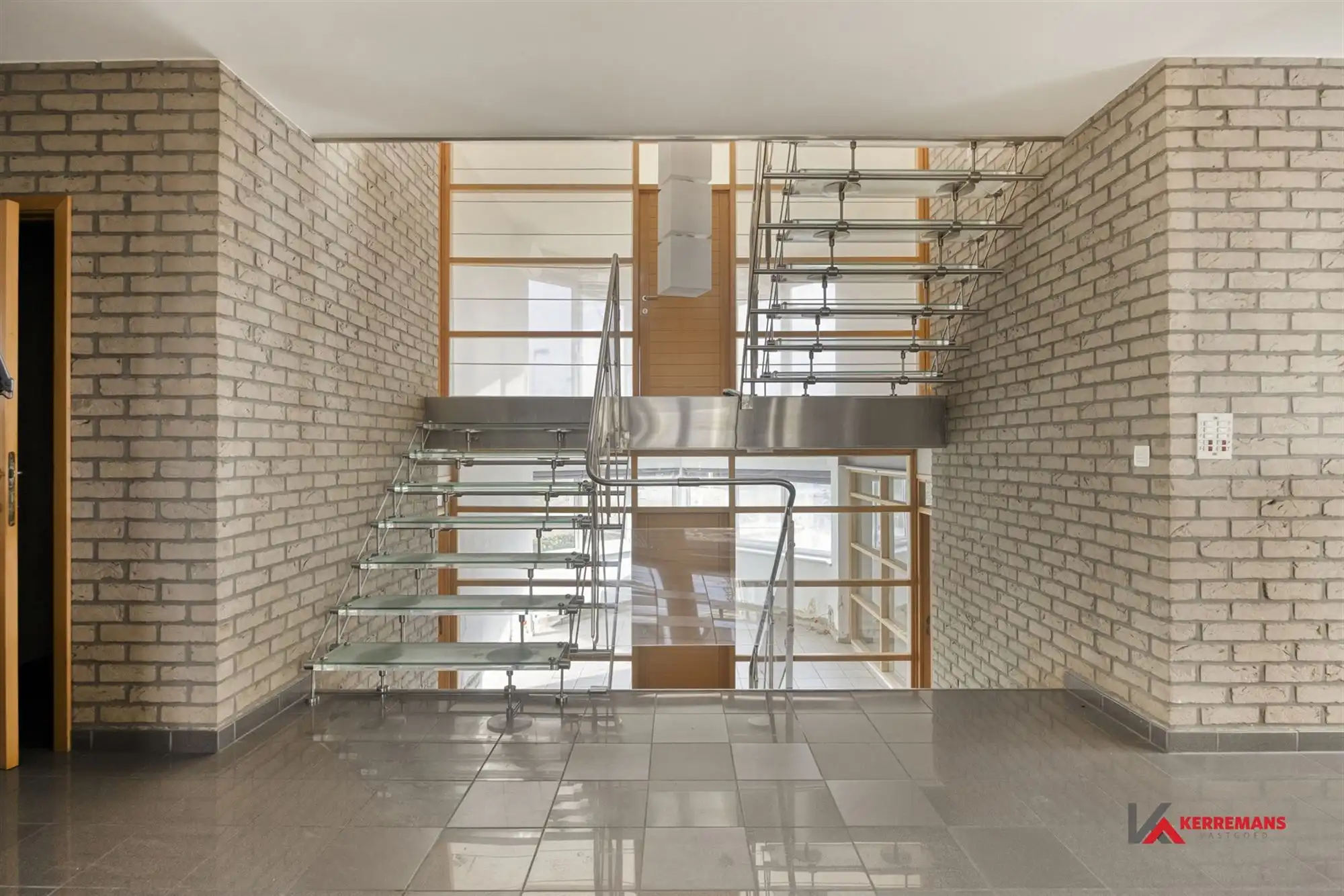 Kantoorgebouw. foto 2