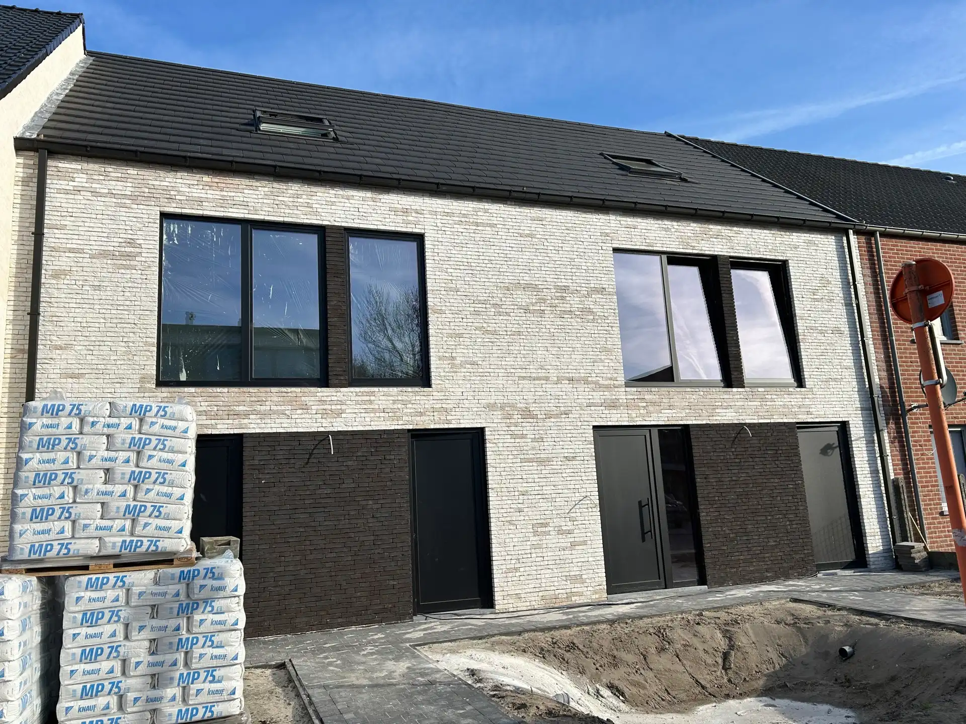 Energiezuinige nieuwbouw met 3-4  slpk op gunstige ligging foto 28