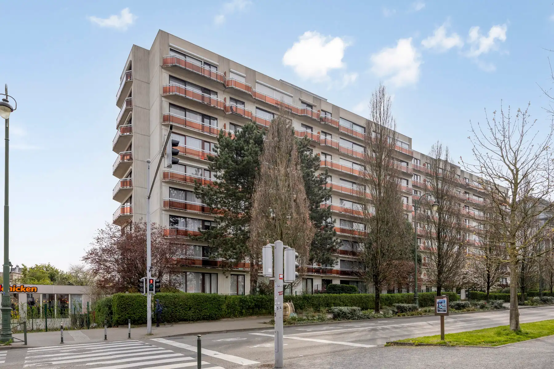 Gerenoveerd 3-slaapkamer appartement foto 25