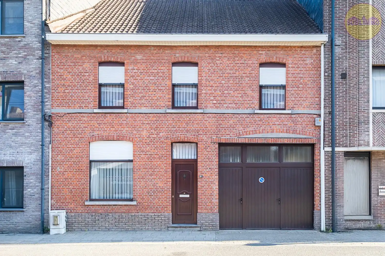 Hoofdfoto van de publicatie: Uniek renovatie- en investeringspand met garage en tuin in hart van Meerhout