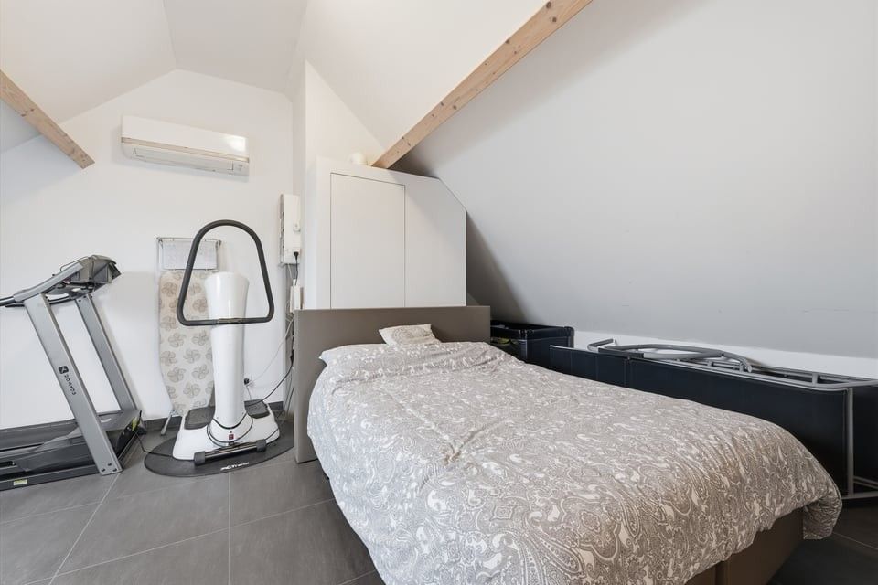 PENTHOUSE MET UNIEK DAKTERRAS, SAUNA EN STAANPLAATS IN HARTJE SINT-TRUIDEN foto 17