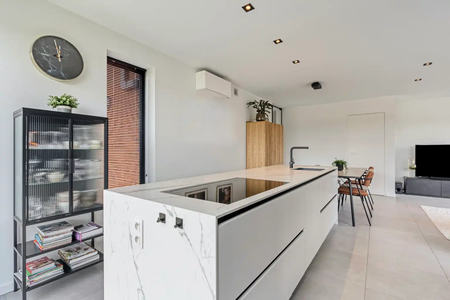 INSTAPKLARE ENERGIEZUINIGE WONING OP EEN RUSTIGE LOCATIE foto 8