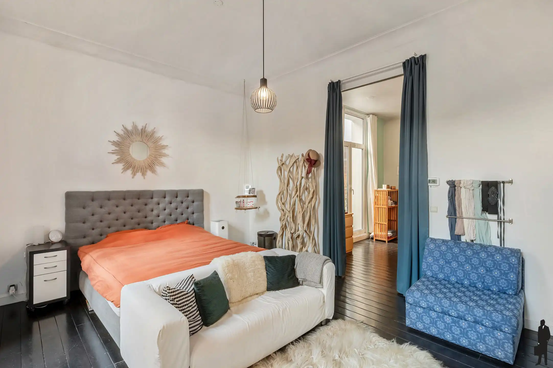 Authentiek appartement met hoge plafonds en terras foto 21