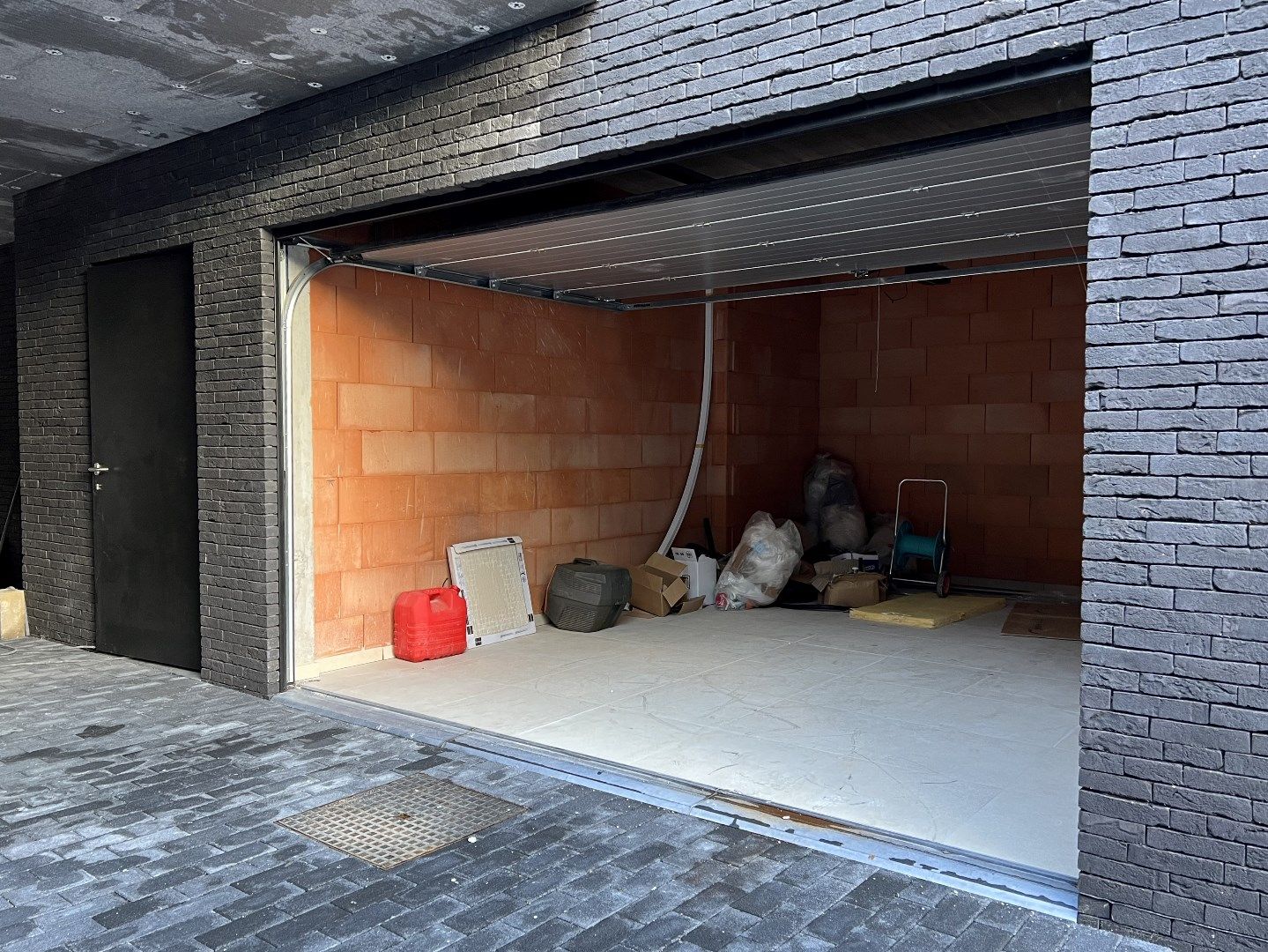 Handelsruimte met garage (20m²) - topligging Groenlaan! foto 9