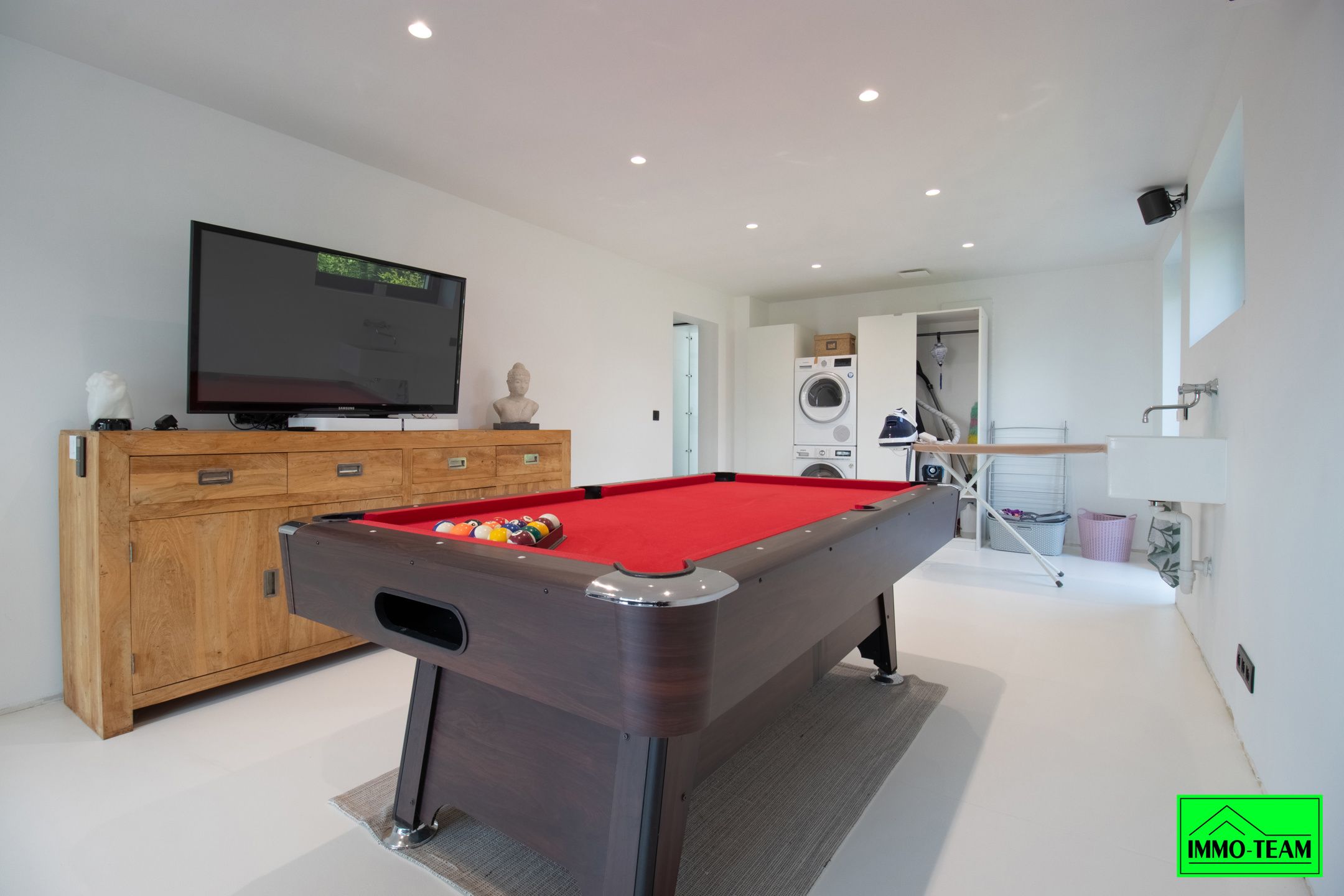Strakke architectuur,  instapklaar wonen op topniveau foto 21