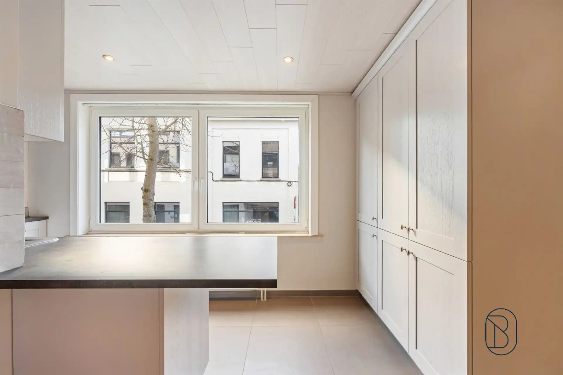 Topgelegen appartement met 3 slaapkamers en ruim terras foto 18