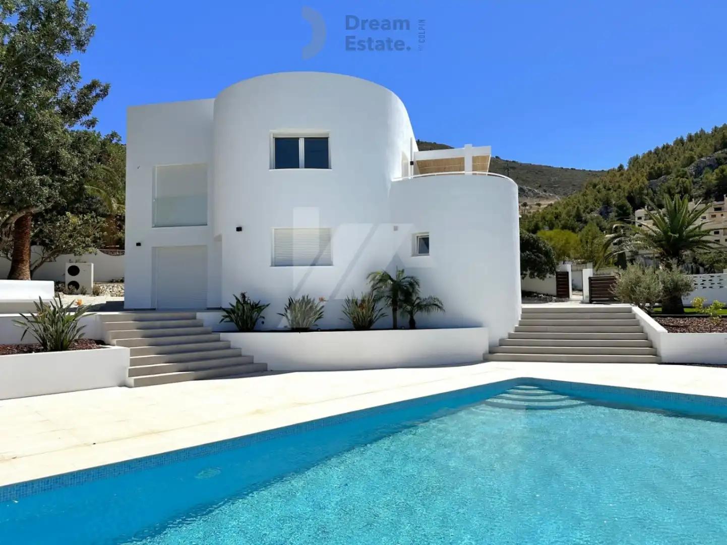 Mediterrane droomvilla in Ibiza-stijl met zeezicht foto 5