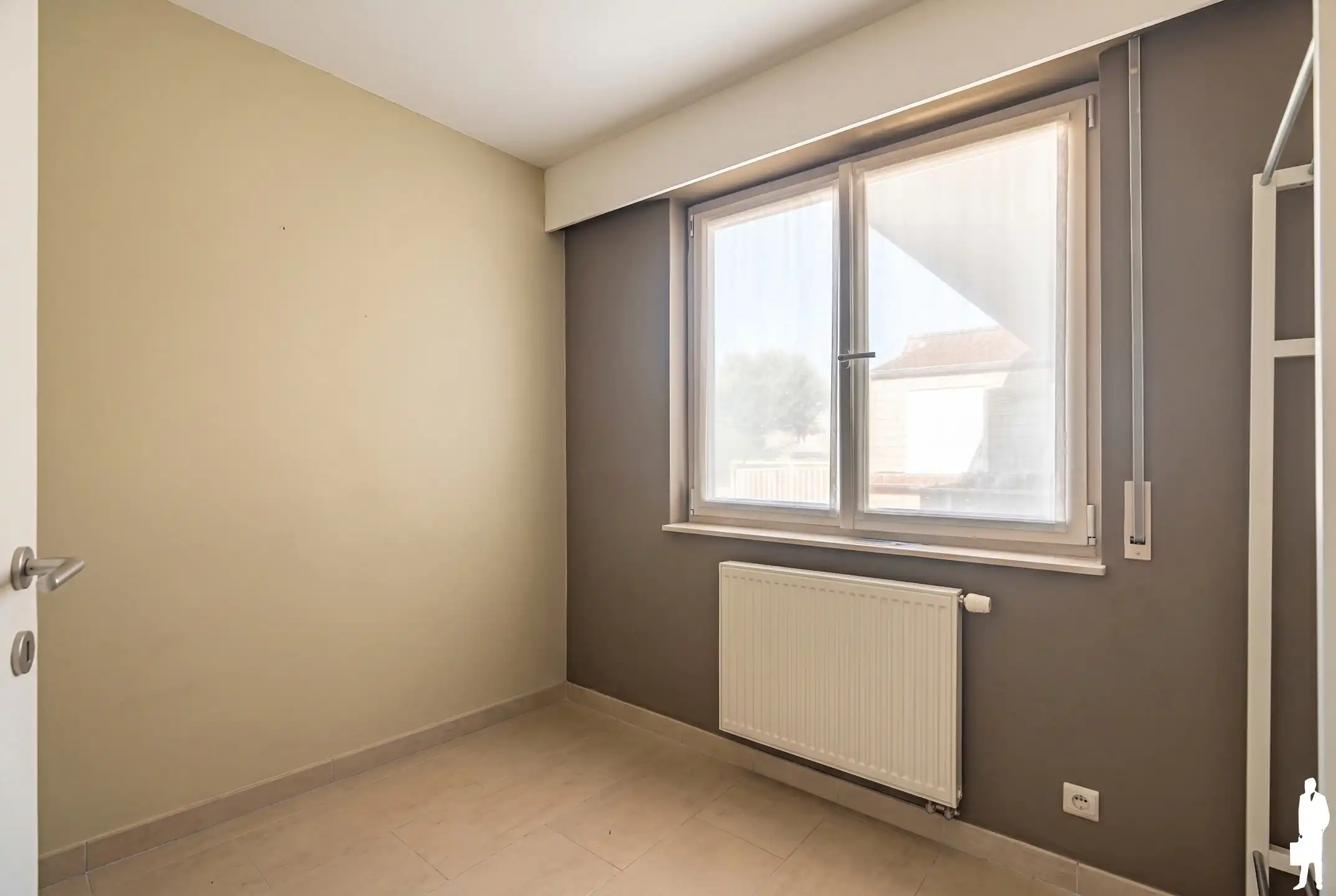 Twee-slaapkamerappartement met terras en garagebox foto 6