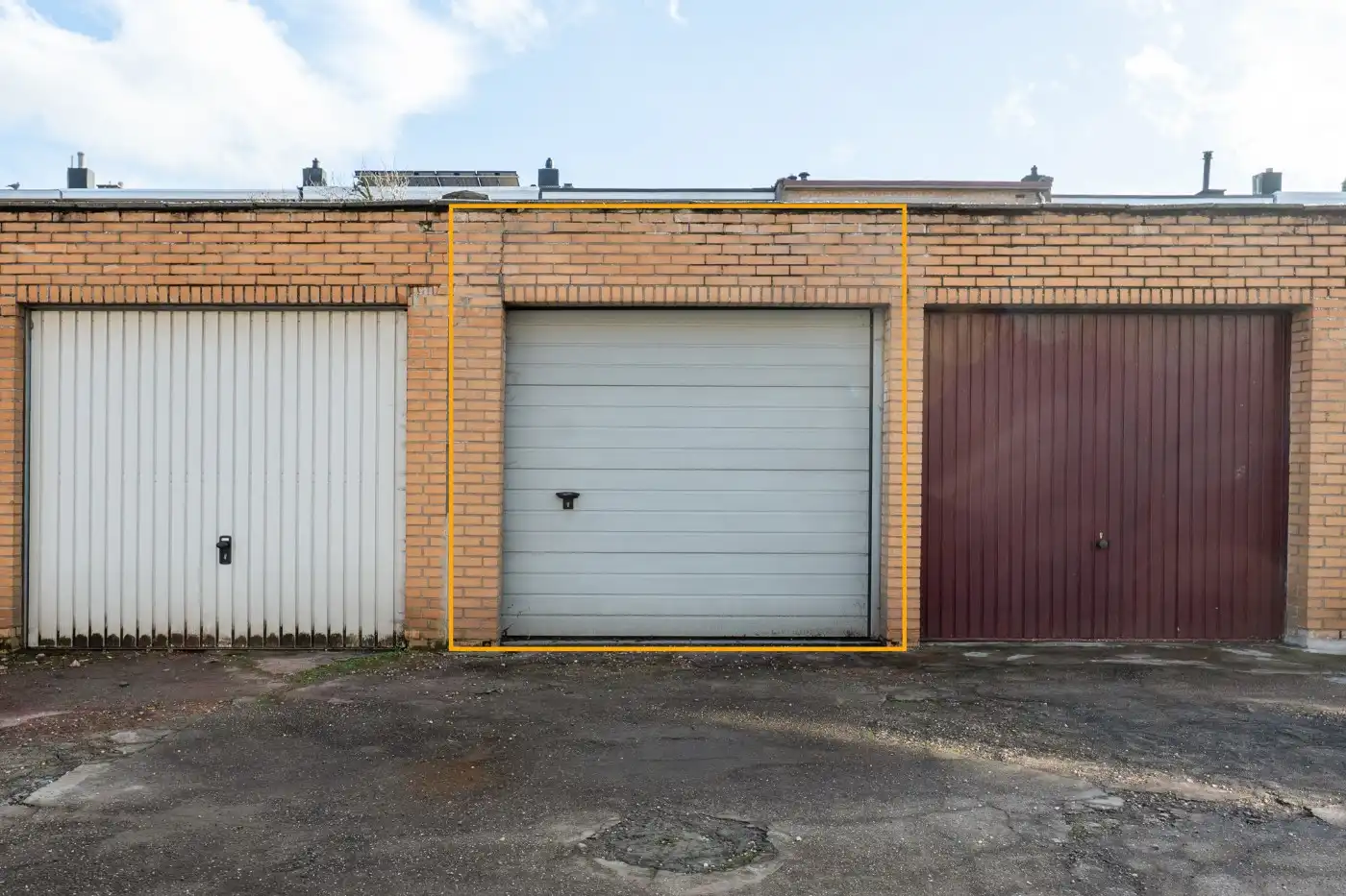 Gelijkvloers appartement met 2 slpk., veranda, verhard tuintje en garage foto 16