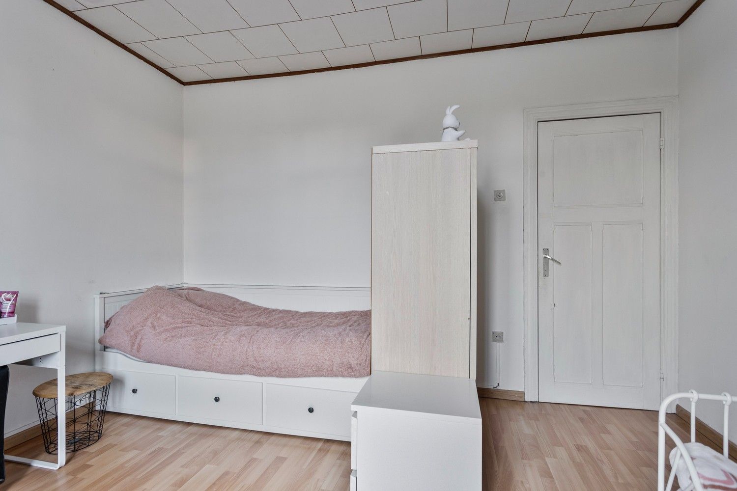 Op te frissen gezinswoning met 3 ruime slaapkamers én veel potentieel in het centrale Kesselt, Lanaken foto 15