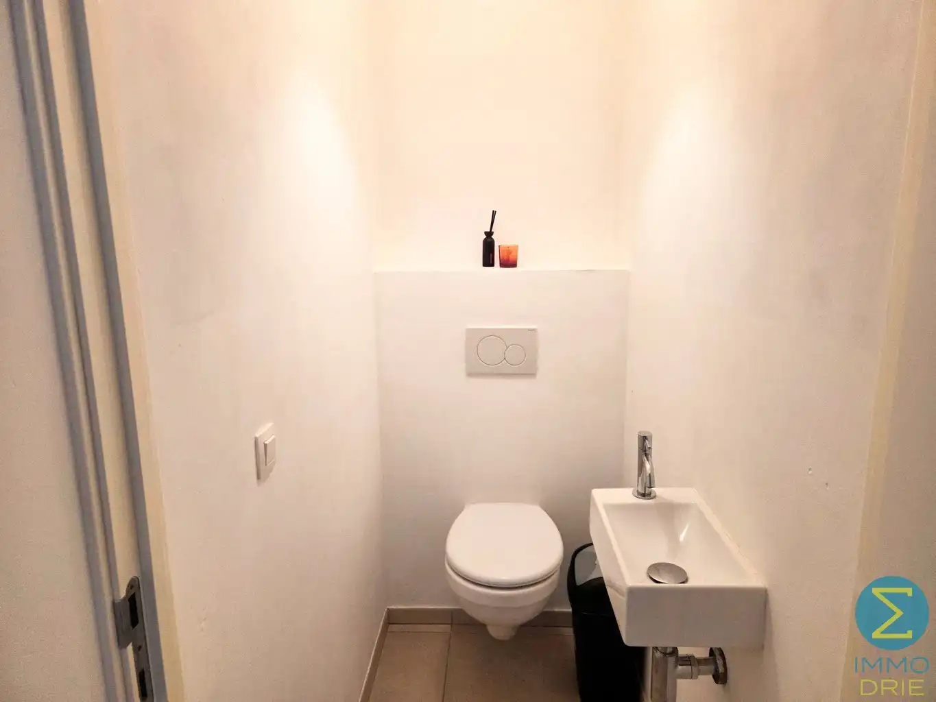 Dakappartementje met 1 slpk, groot terras en autostaanplaats foto 11