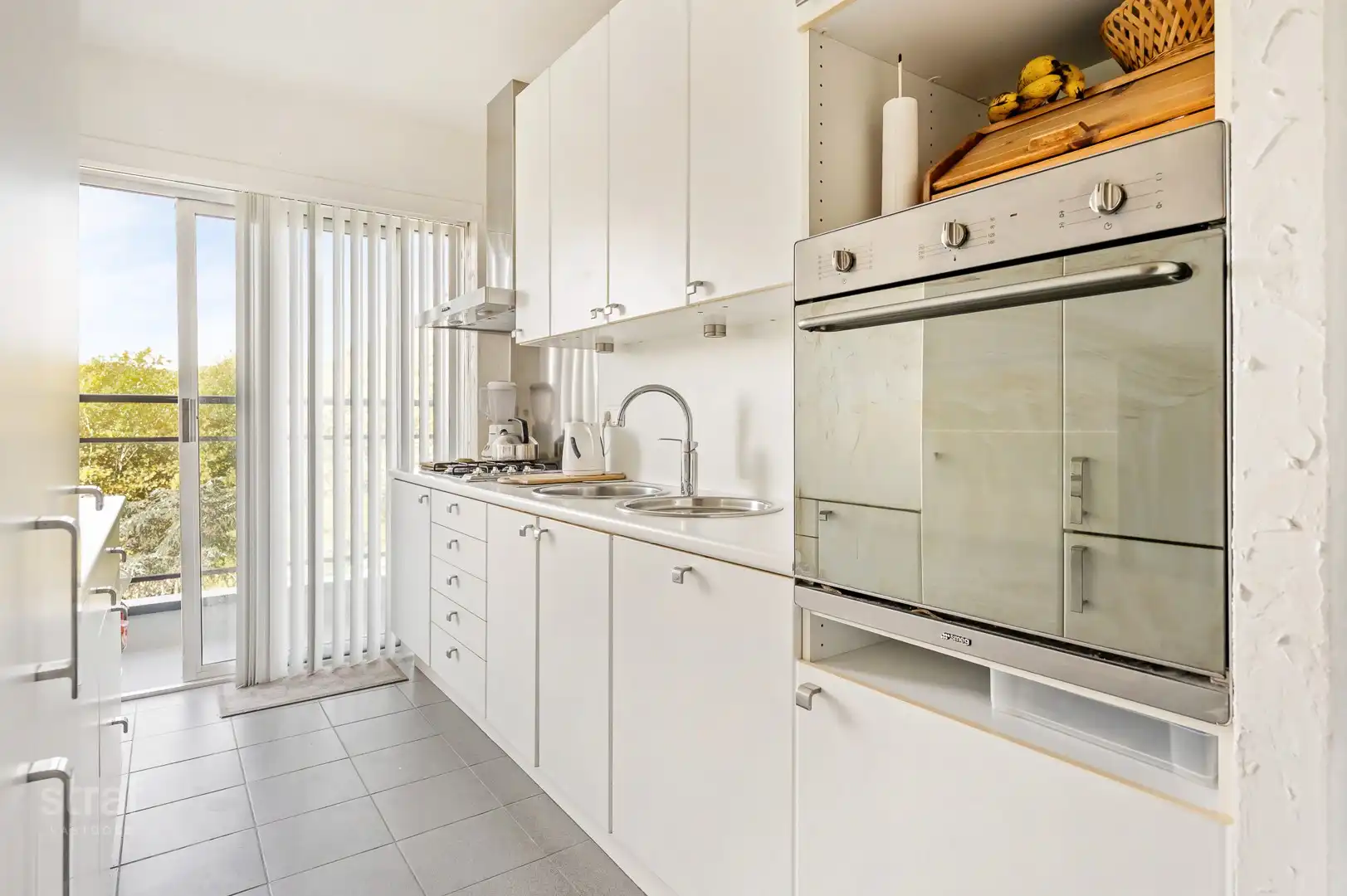 Ruim appartement met prachtig uitzicht en dubbele garagebox foto 4