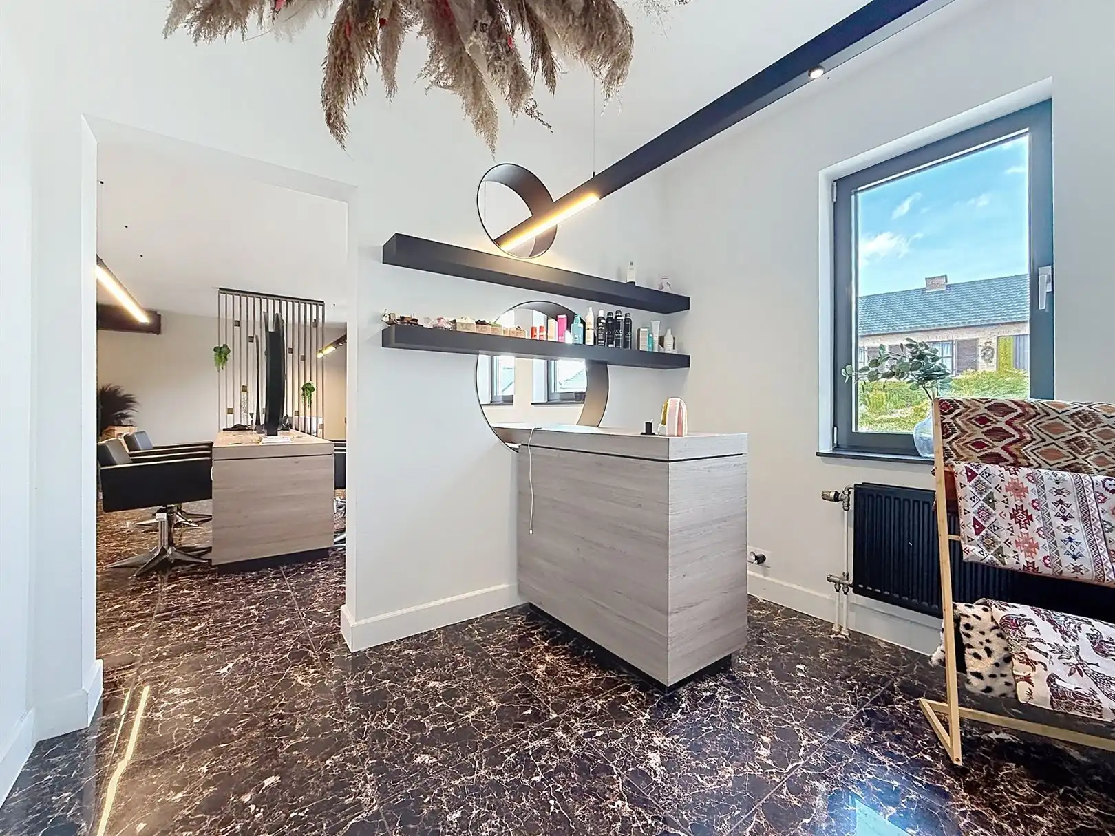 Huis met praktijkruimte, 4 slpks,  2 bdks, 10a 34ca foto 9