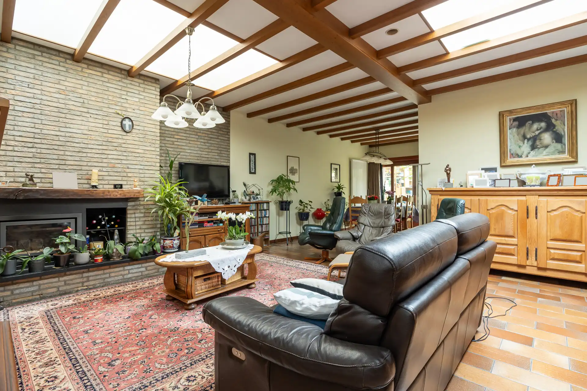 Ruime herenwoning met 5 slaapkamers en praktijk in centrum foto 8