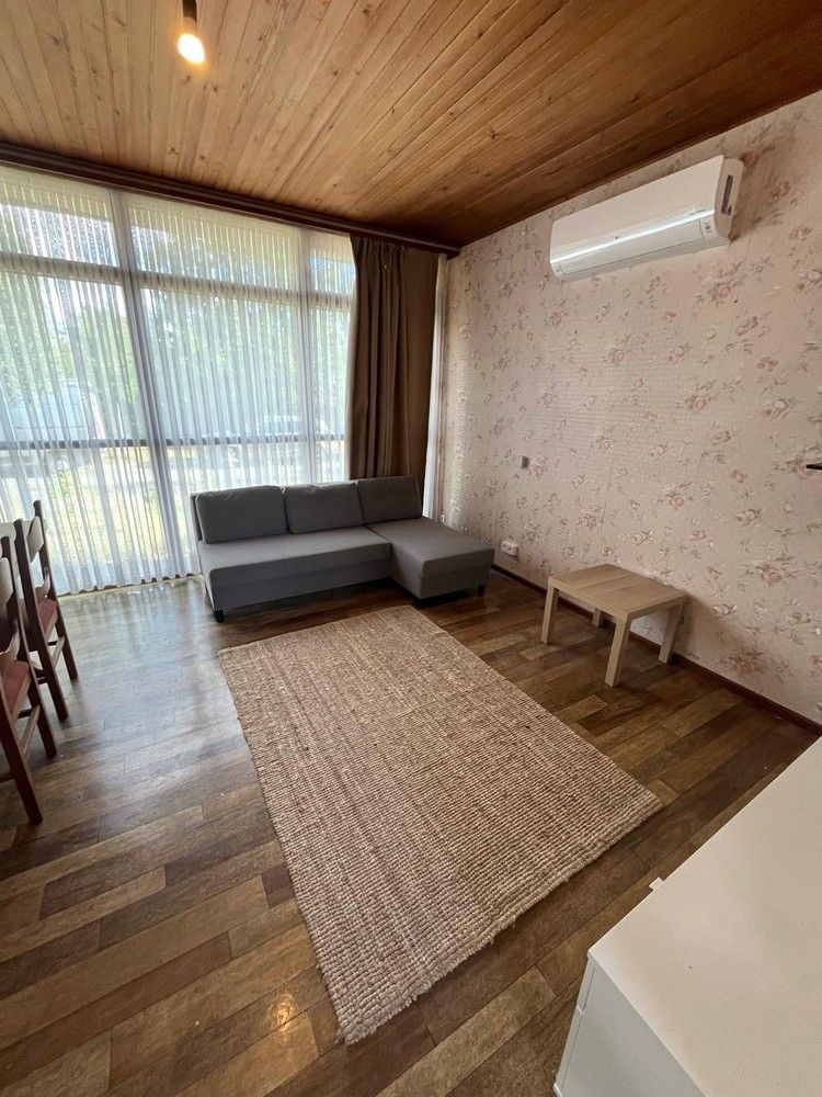 Gelijkvloerse woning met leuke stadstuin foto 3
