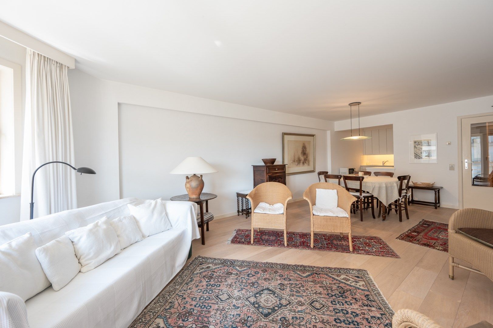 Zeer zonnig gelegen appartement met open zicht en zijdelings zeezicht foto 2