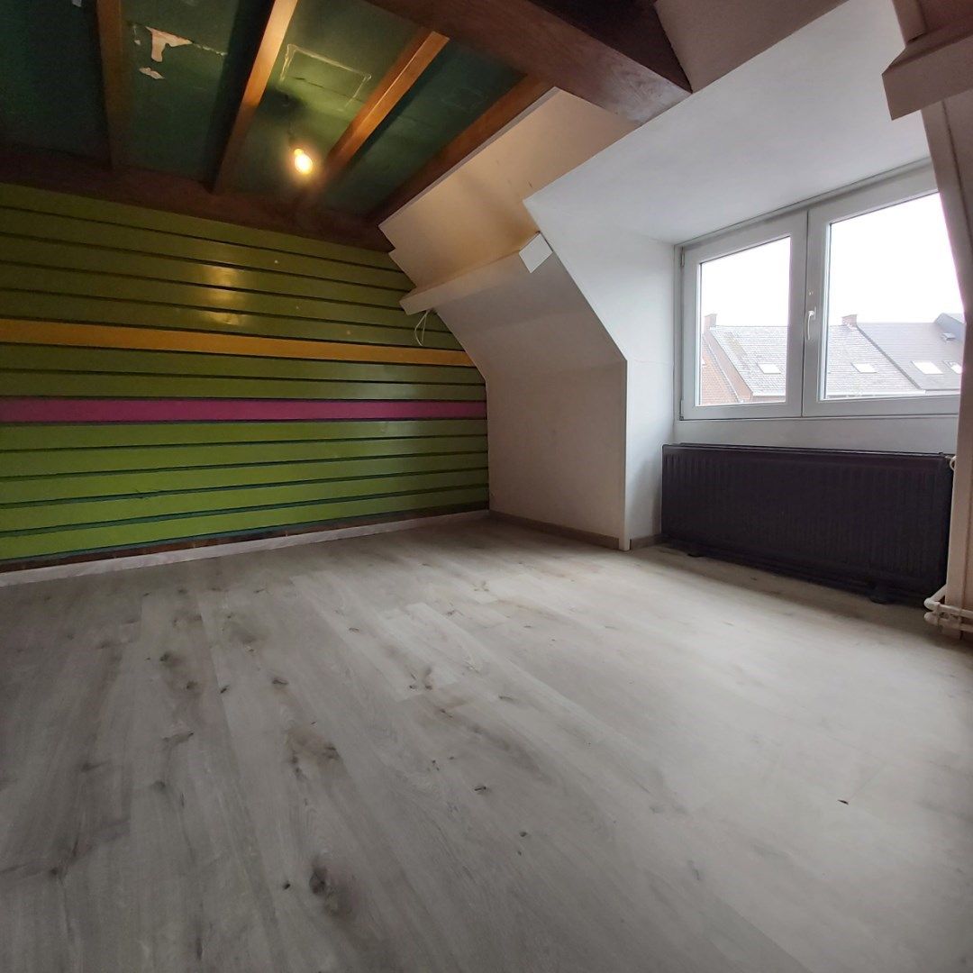 Gezellige woning met 4 slaapkamers - centrum Izegem. foto 20