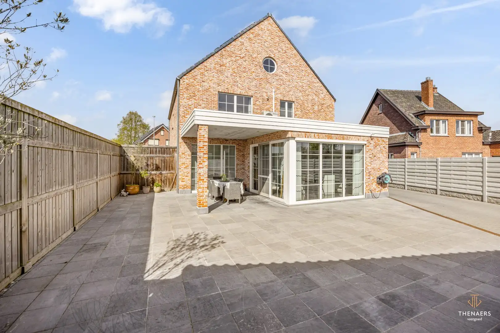 Stijlvolle pastoriewoning met ruimte, comfort en een prachtig afgewerkt geheel in Sint-Truiden. foto 32