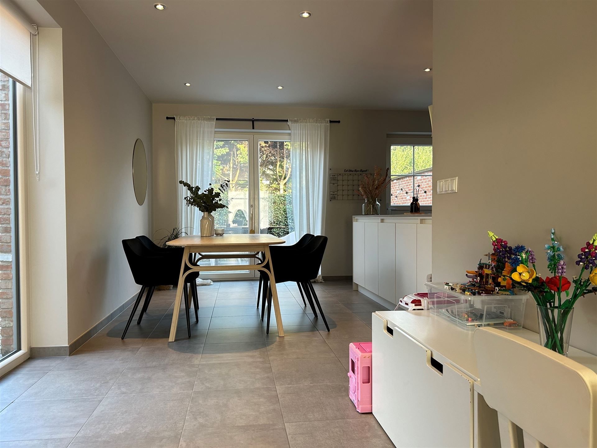 Landelijke half open bebouwing met 3 slpks! foto 5
