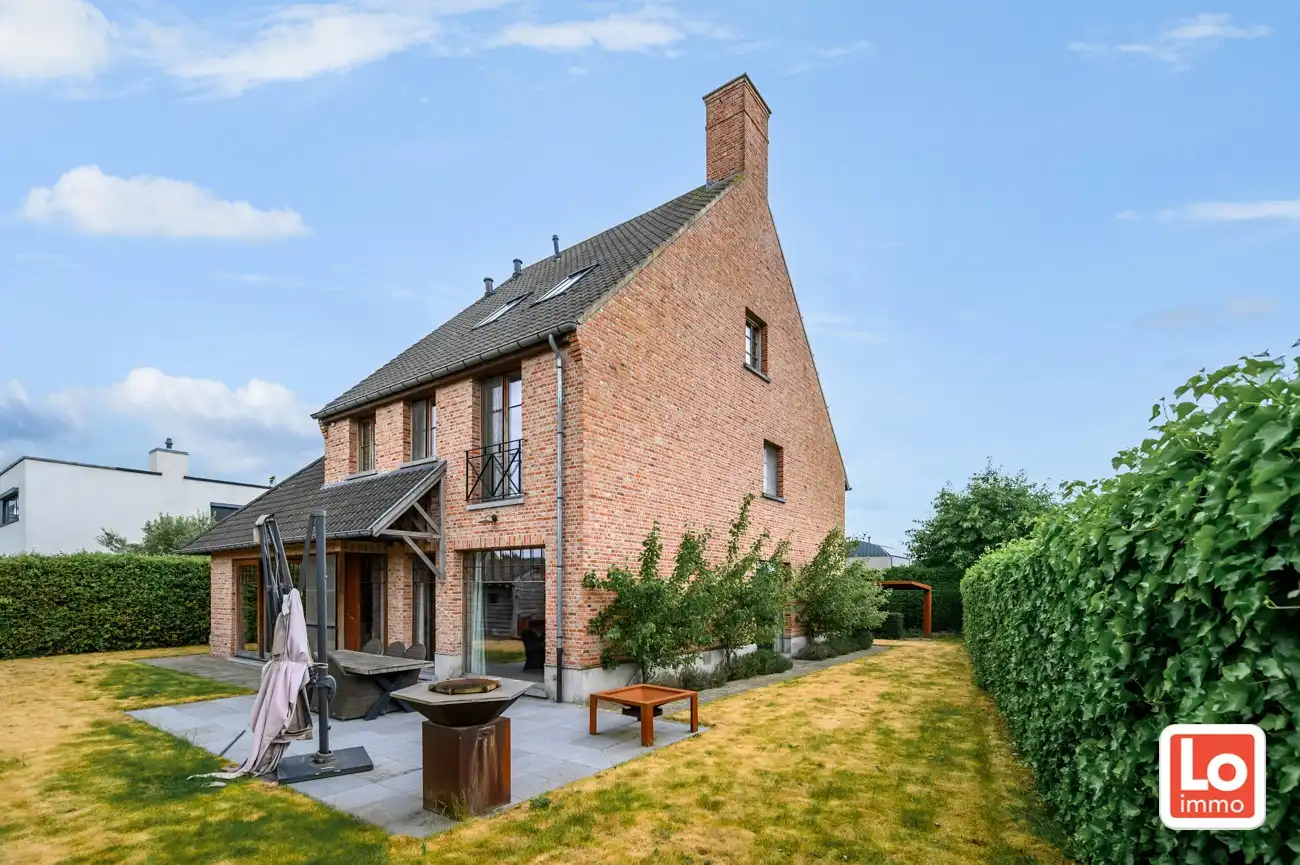 VERKOCHT! Ruime, charmante en degelijke alleenstaande villa met inpandige garage op een rustige en makkelijk bereikbare locatie tussen Lochristi en Gent. foto 39